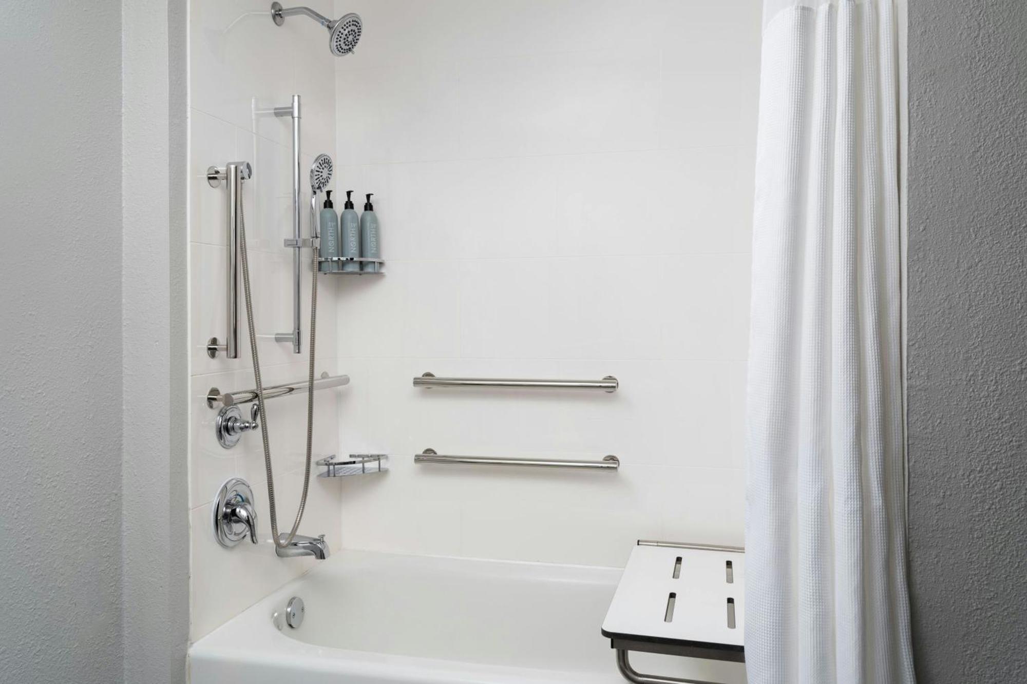 Courtyard Birmingham Хувър Екстериор снимка