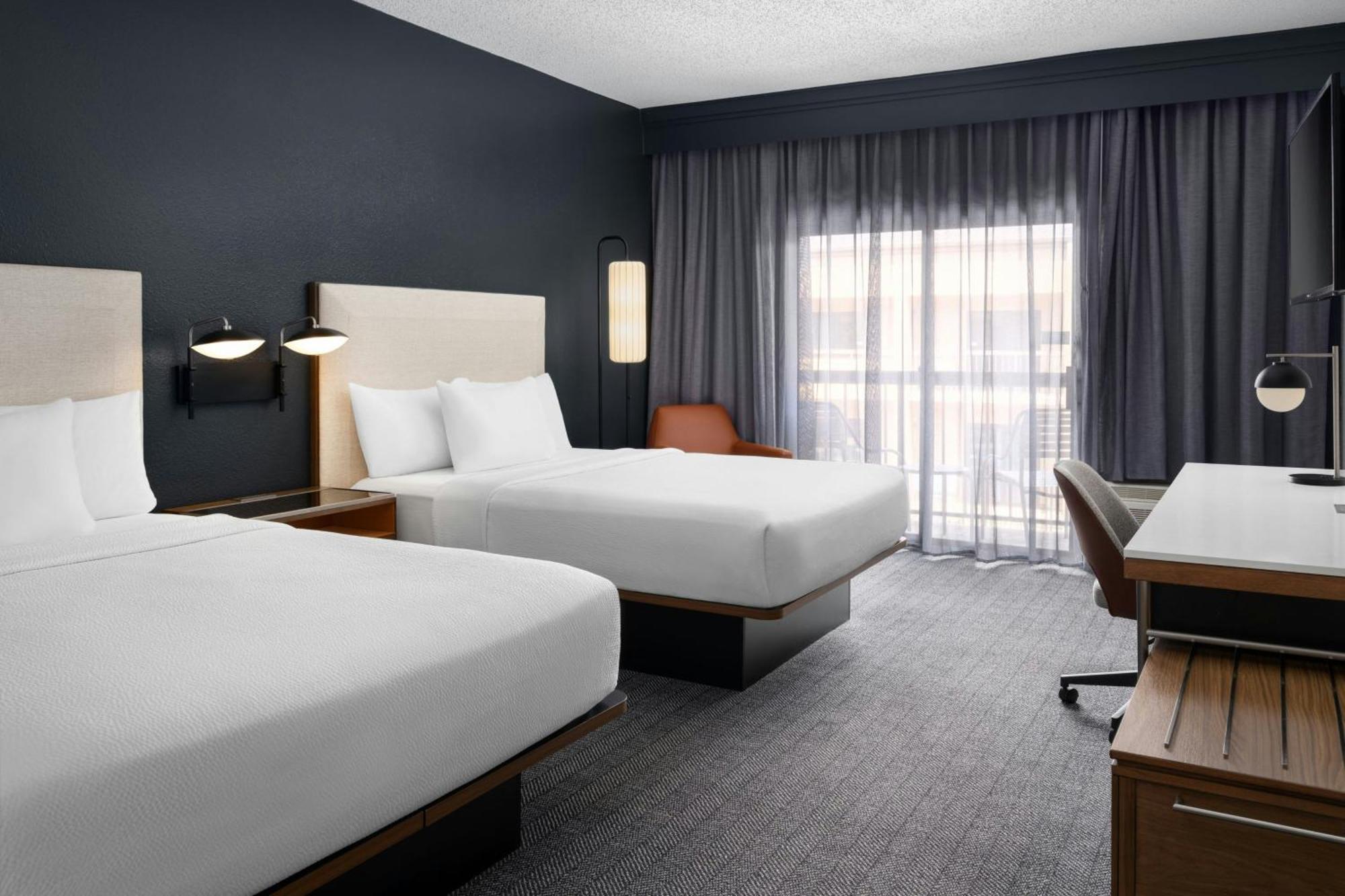 Courtyard Birmingham Хувър Екстериор снимка