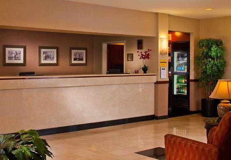 Courtyard Birmingham Хувър Интериор снимка