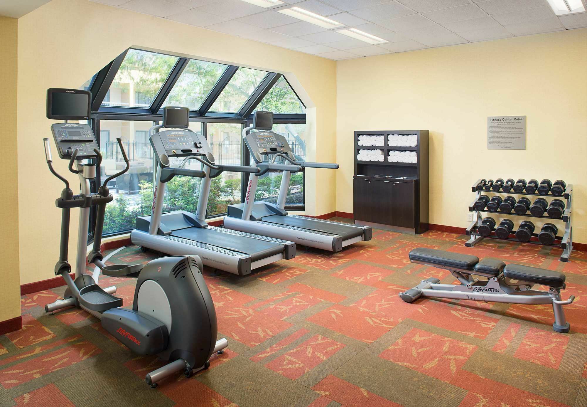 Courtyard Birmingham Хувър Екстериор снимка